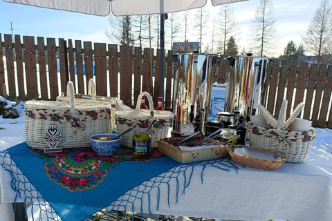 Krakau: Tagestour nach Zakopane mit Schneemobilen, Verkostung &amp; heißen QuellenKrakau: %%RABATT auf die Tagestour mit Schneemobil &amp; heißen Quellen in Zakopane