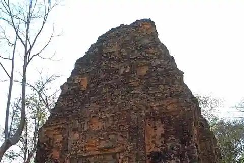 Passeio de um dia a Sambor Preikuk, Kuhak Nokor e Mercado das Aranhas