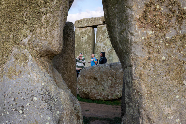 Stonehenge: Inner Circle Access Private VIP Tour