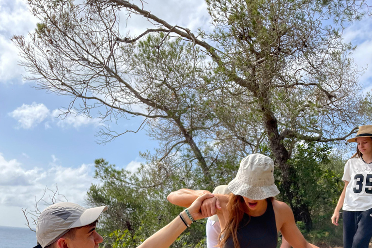 Palma de Mallorca: SmallGroup Tour by Locals in Hidden Coves