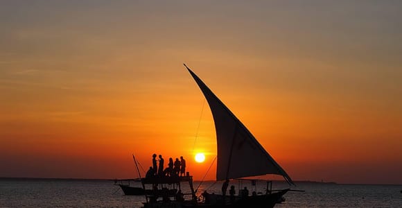 Zanzibar: Sunset Dhow Cruise Nungwi & Kendwa