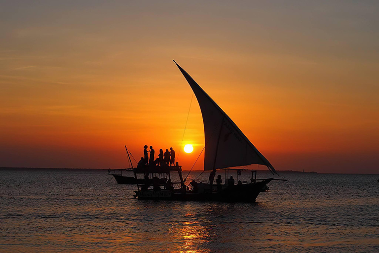 Zanzibar,nungwi : Zonsondergang cruise