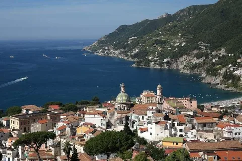 Private transfer from Ravello to Naples