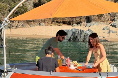 Propriano: BBQ Boat rental without a license for aperitifs or lunch at sea Lunch / Barbecue at sea (midday)