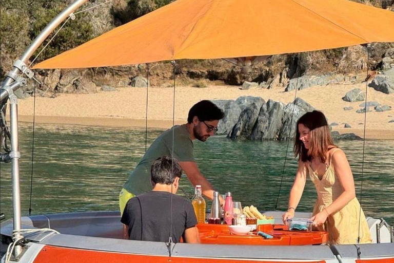 Propriano: BBQ Boat rental without a license for aperitifs or lunch at sea Lunch / Barbecue at sea (midday)