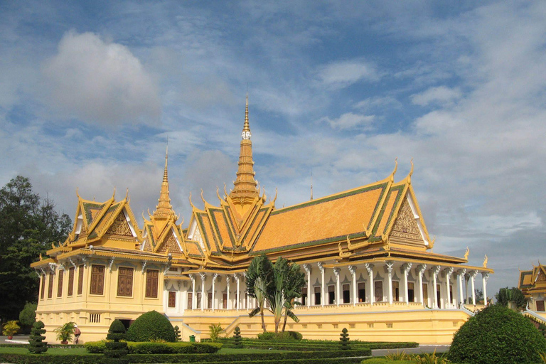 Phnom Penh : visite guidée de 2 jours avec le palais royal et le marché