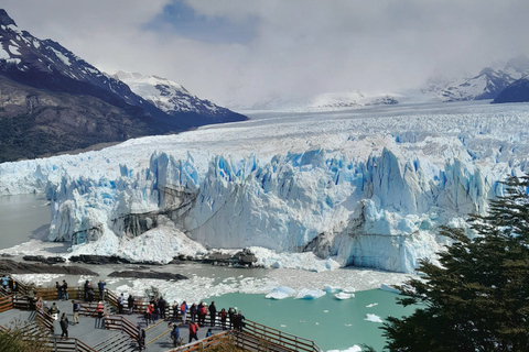 El Calafate, Perito Moreno Glacier classic tour with guidePerito Moreno classic tour: with guide from your hotel