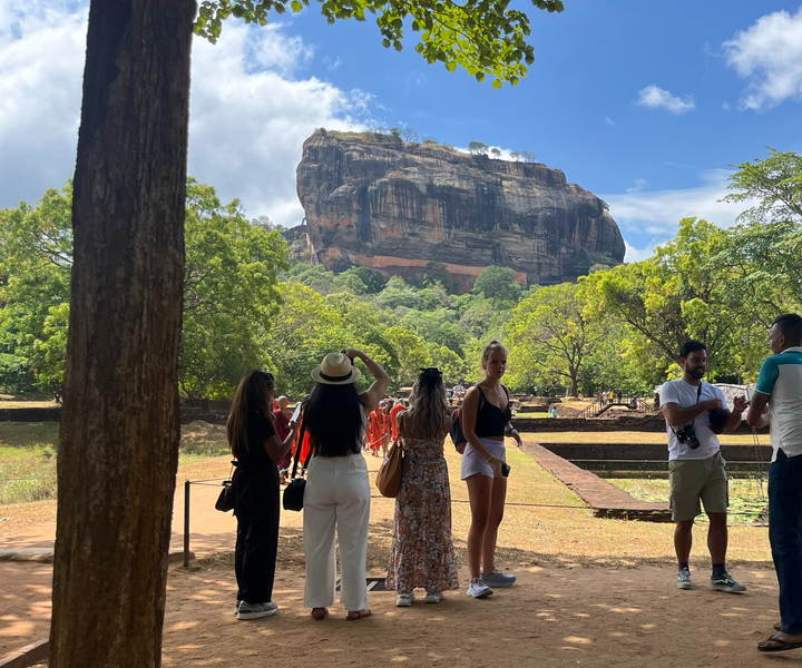 From Kandy: Sigiriya and Dambulla Day Trip