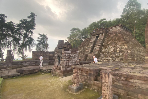 From Yogyakarta: Sukuh and Cetho Temple Tour