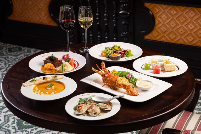 Saigon: REVER Luxury Cruise with Unlimited Lobster Every Day Set menu 4 - SCARLET