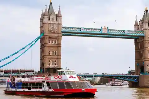 London: Taxi 50+ seværdigheder Privat tur & Themsen krydstogt