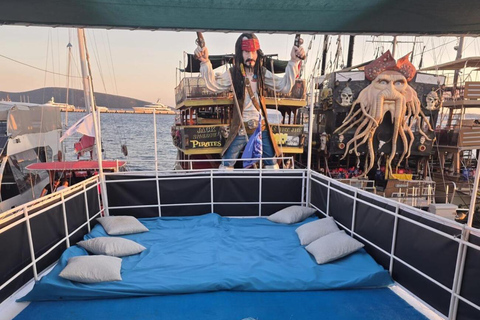 Bodrum: Guided Scuba Diving Experience with Transfer Single Dive Package (with Hotel Transfer)