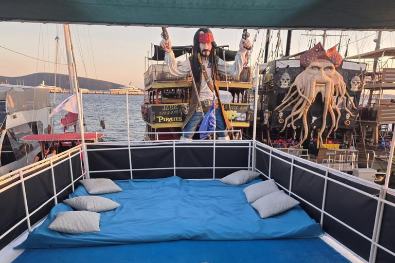 Bodrum: Guided Scuba Diving Experience with Transfer Single Dive Package (with Hotel Transfer)