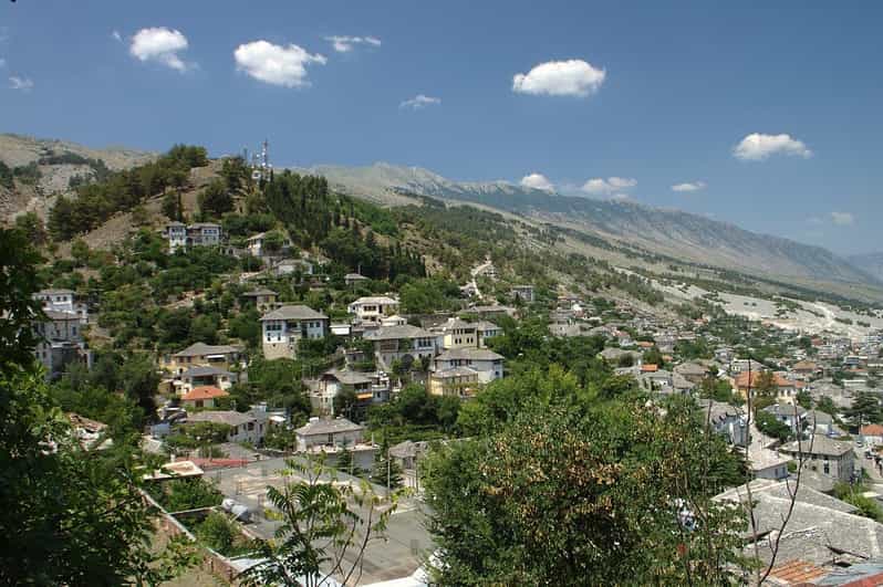 Tirana: Gjirokastër Day Trip with Castle Entry