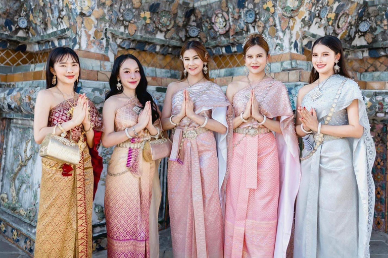 Bangkok: Thai Costume Rental - Hairdo, Makeup & Accessories
