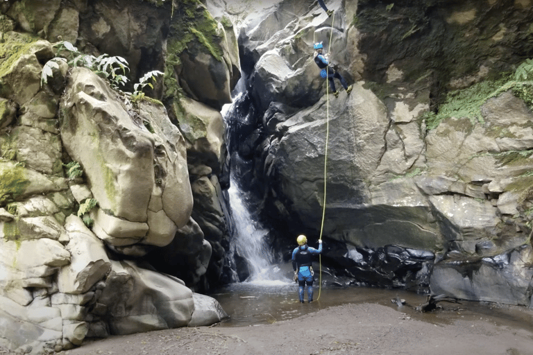 Barranquismo AdventurePark en el Salto do Cabrito