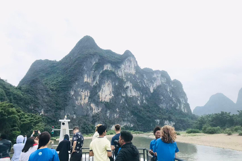 Guilin: Li River Cruise to Yangshuo with Hotel Pickup Li River 5-Star Cruise Upper Deck with Hotel Pickup