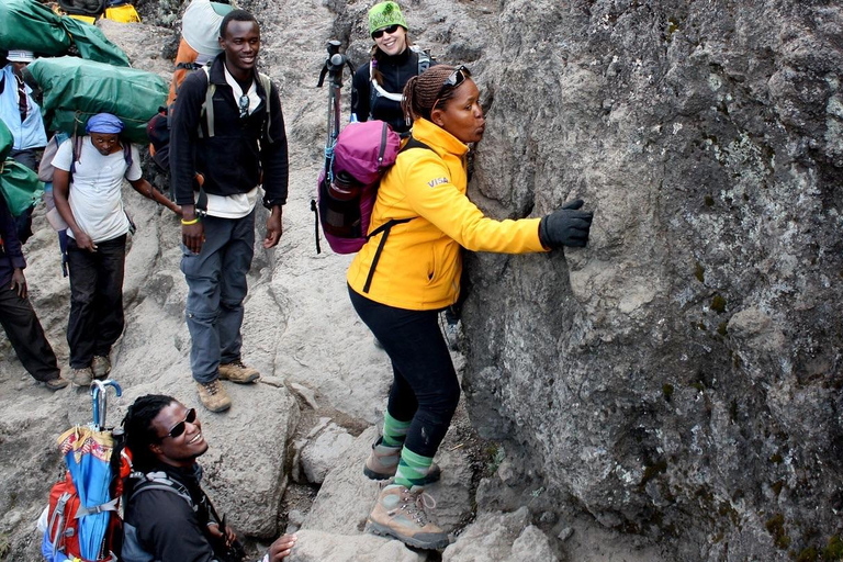 4 dias de escalada no Monte Quênia pela rota Naro Moru