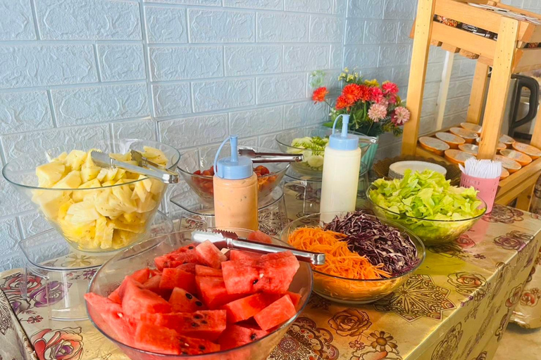 Phuket: Phi Phi Islands and Maya Bay Day Trip with Lunch