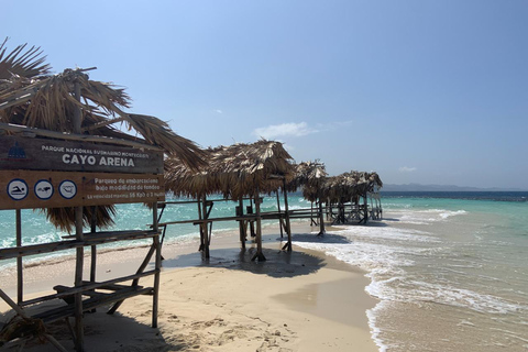 بويرتو بلاتا: جولة إرشادية في خليج أمبر وخليج تاينو