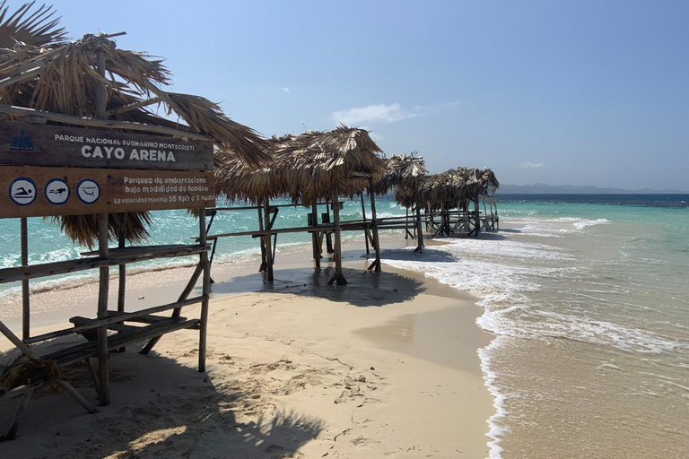 بويرتو بلاتا: جولة إرشادية في خليج أمبر وخليج تاينو