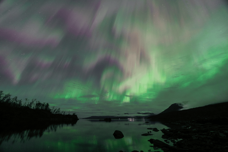 Abisko: Guided Autumn Aurora Chase with Hotel Transfers