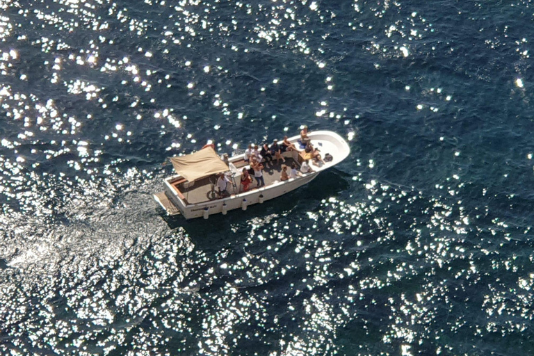 Procida : Excursion en bateau privé avec vue sur la mer et plongée en apnéeProcida Vue sur la mer