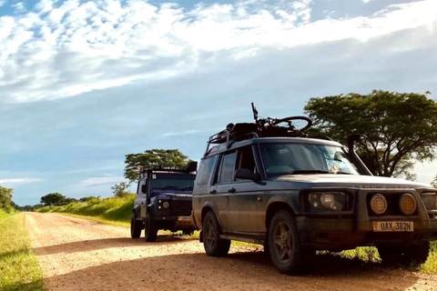 WILD MAVERICK -UGANDA LAND ROVER ESCAPADAS | over-lander