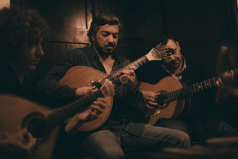 Lissabon: Fado-Nacht mit Abendessen in einem traditionellen Fado-Haus