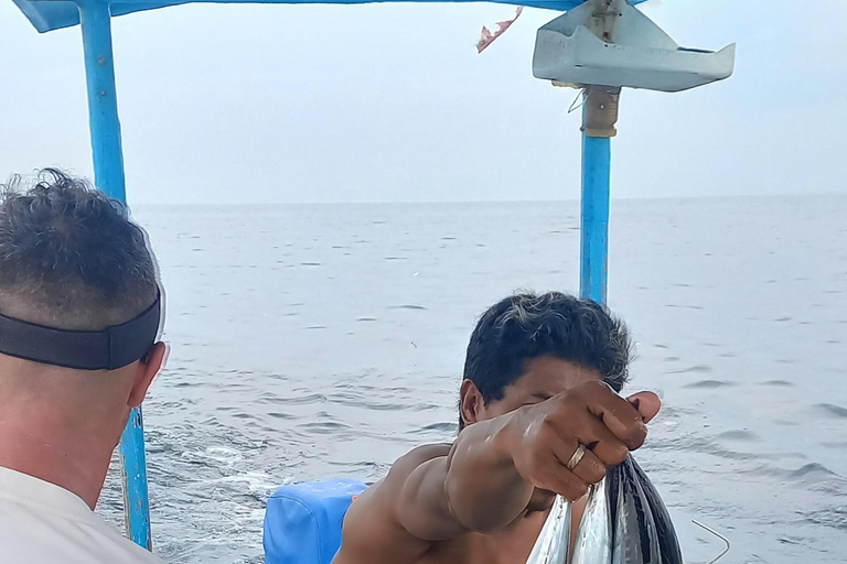 Bali : Pesca em barco particularBali: Pesca Charter Barco privado no ponto de encontro e refeições.