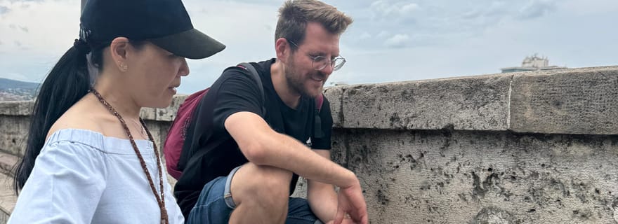 Petites sculptures, grandes histoires : Visite des mini statues de Kolodko