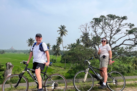 Anuradhapura: Heritage Mountain bike Tour