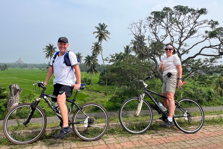 Anuradhapura: Heritage Mountain bike Tour