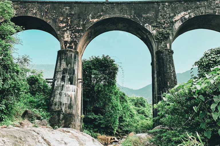 Tour della città di Da Nang: Son Tra, Passo di Hai Van, Ponte del DragoTour in auto privata
