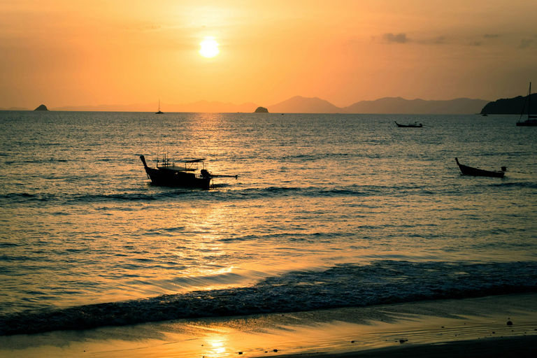 Krabi: Tramonto e cena su 7 isole - Partecipa al tour in barca con LongtailServizio di prelievo e rientro: area di Ao Nang e Ao Nam Mao