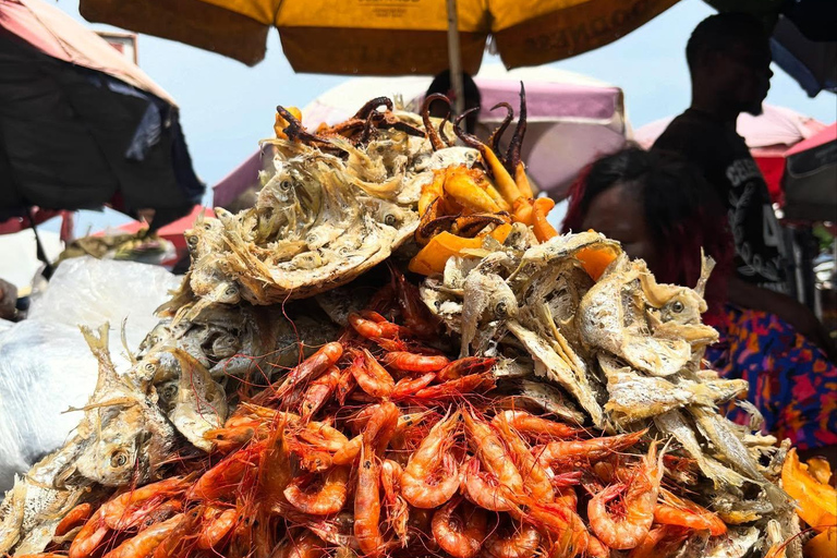 Accra: Ghanaian Market Tour and Cooking Class