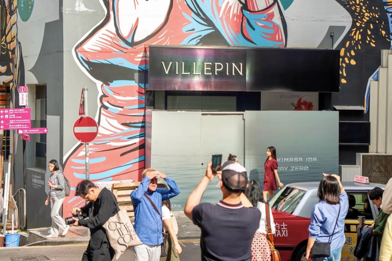 From Shenzhen: Hong Kong Heritage, Skyline & Harbour View Guide for other languages