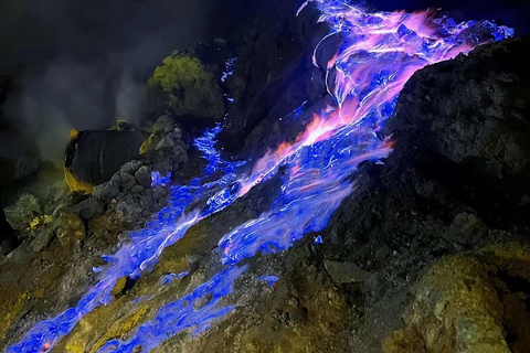 Banyuwangi : Mt Ijen with Local guide and Transfer Service