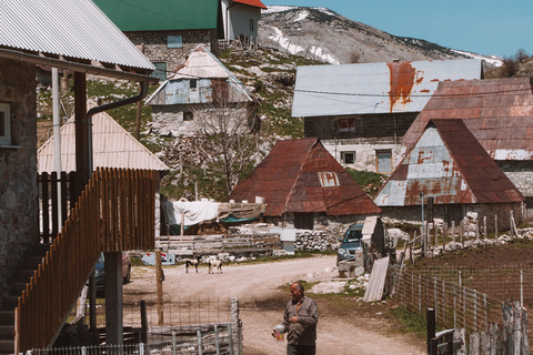The loneliest village in Bosnia | Hike to Lukomir (from Sarajevo)