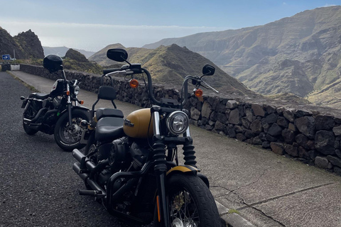 Alquiler de Harley Davidson en La PalmaAlquiler de Harley Davidson Softail en La Palma