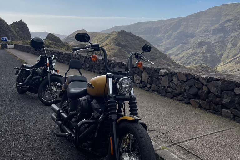 Alquiler de Harley Davidson en La PalmaAlquiler de Harley Davidson Softail en La Palma