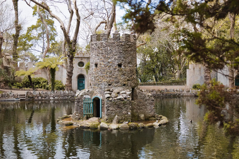 Lissabon: Sintra, Pena, Regaleira und Cascais Geführte TagestourTour - Nur Pena Palace Gardens Ticket