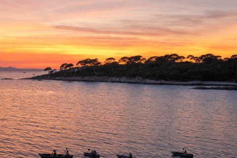 Cannes: Self-Guided Sunset Kayak Rental