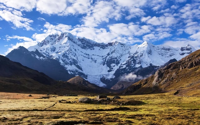 From Cusco: 7 Lakes Ausangate Trek with Breakfast and Lunch