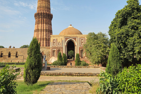 Jaipur, Jodhpur or Jaisalmer Multi-Day Trip with Safari