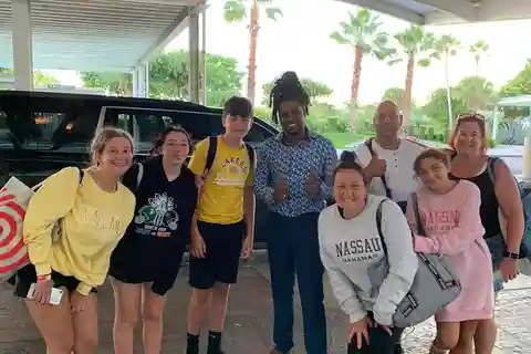 Bahamas Private Round-trip Transportation