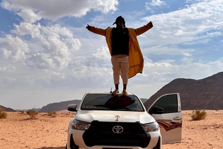 Lo más destacado de WadiRum con el Jeep + Desierto BlancoDestacados WadiRum+viaje al Desierto Blanco - 9 horas