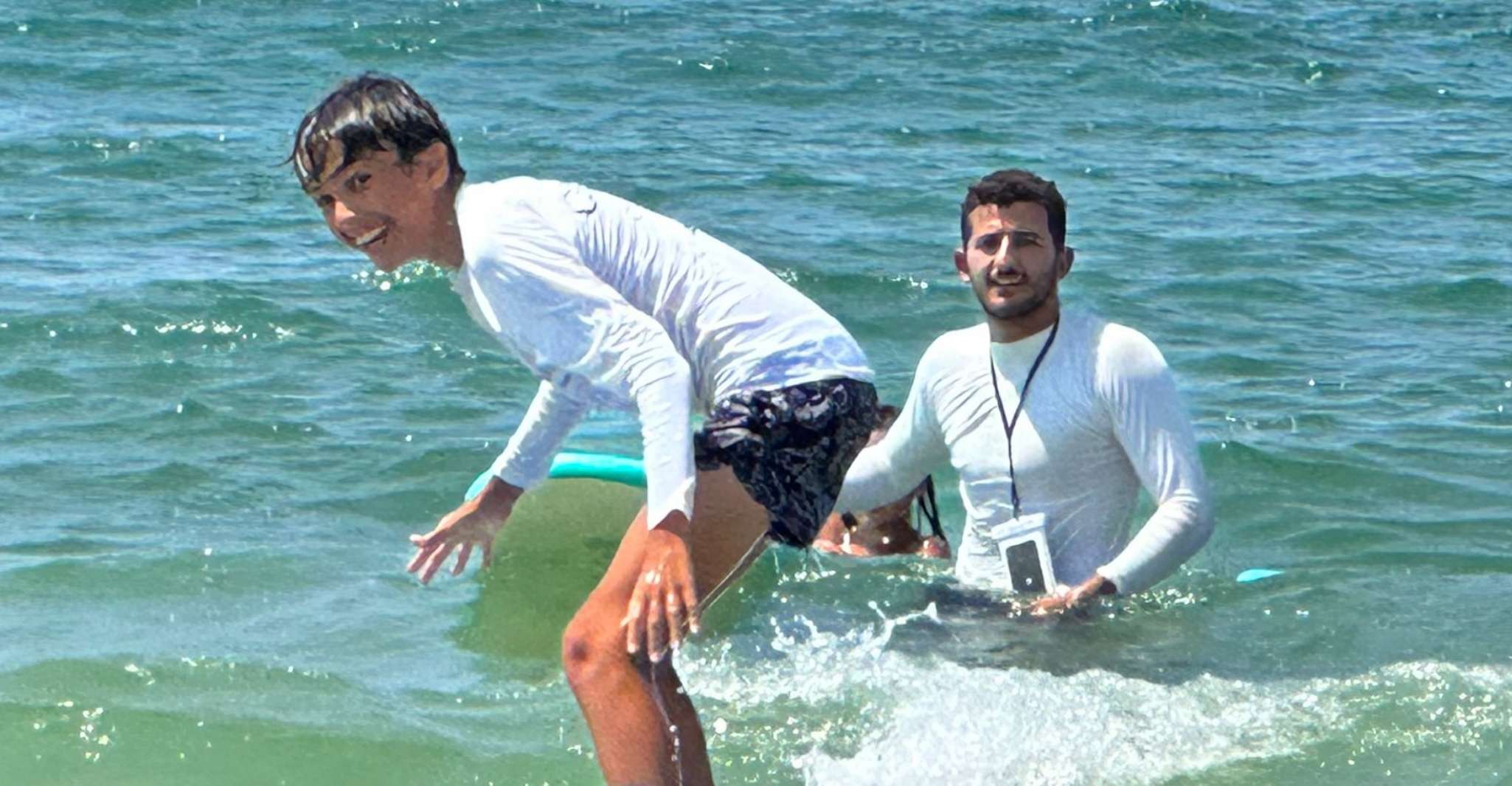 Tel Aviv, clases profesionales de surf en el Beach Club TLV - Hizvo