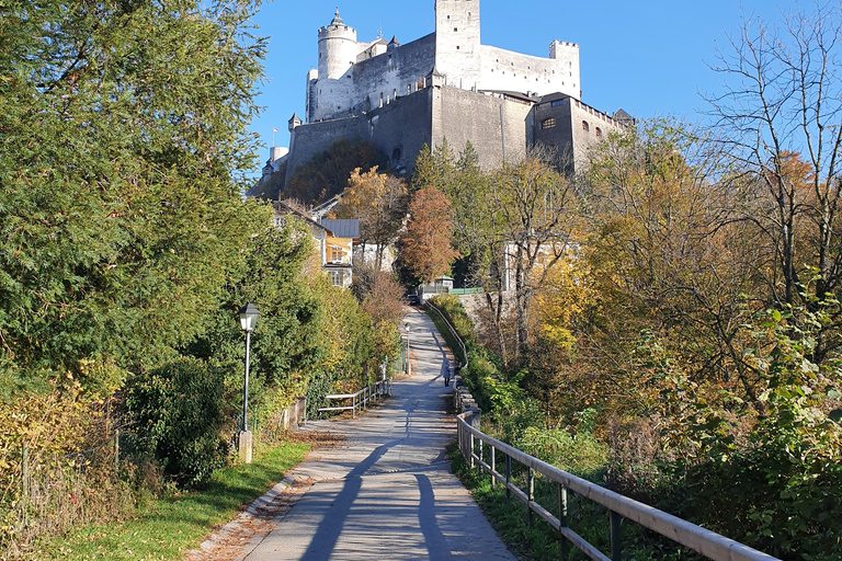 Salzbourg : « Salzbourg vue d&#039;en haut » - Randonnée sur les montagnes de SalzbourgSalzbourg : « Salzbourg vue d&#039;en haut » - Randonnée sur les montagnes de la ville de S