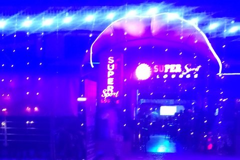 Mombasa: Nightlife Tour with Wine Tasting and Dinner